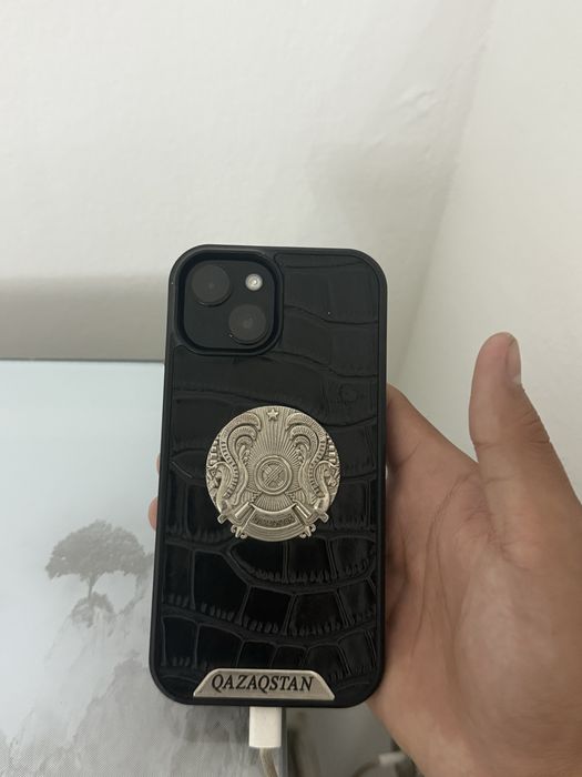 Продаже IPhone 15