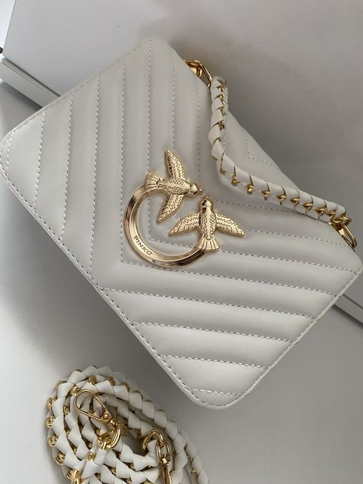 Чанти PINKO, кожата е като естествена