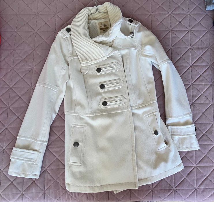 Palton crem, Bershka