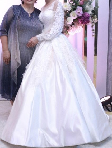 Свадебное платье напрокат 50000