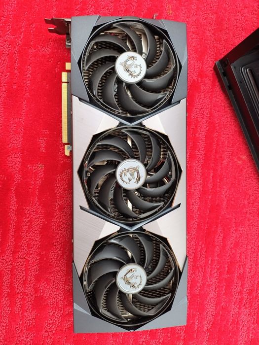 Vând placa video RTX 3070 Suprime X 8gb 256Mhz