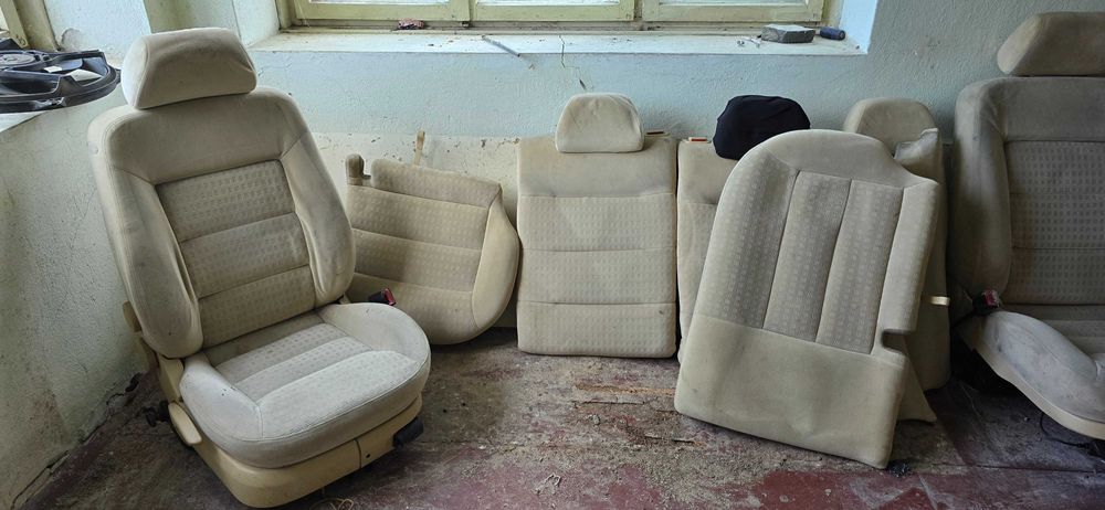 Бежов салон за голф 4