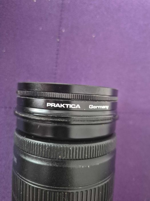 Продавам фотоапарат Canon eos 60D