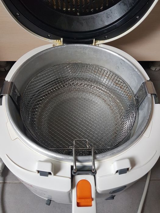 Фритюрник марка Tefal