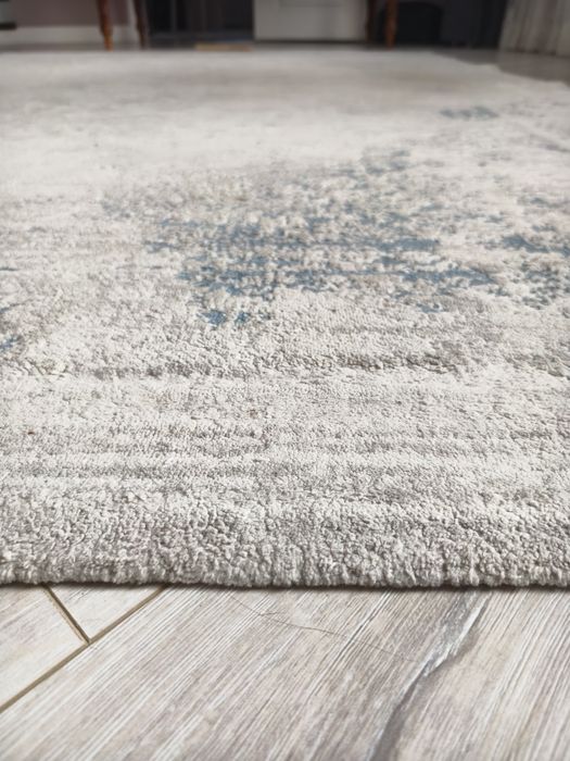 Срочно продам ковёр размер 240х345