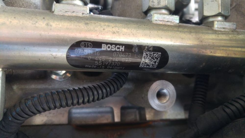 Rampa injectoare 1.9 d fiat bravo 2 croma grande punto  0445214095 55197370