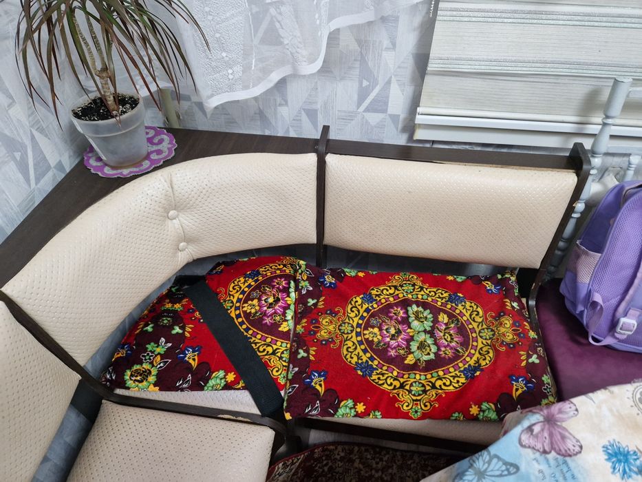 Продается кухнный уголок