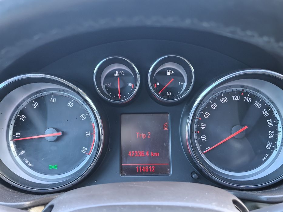 Opel Insignia 2.0 turbo