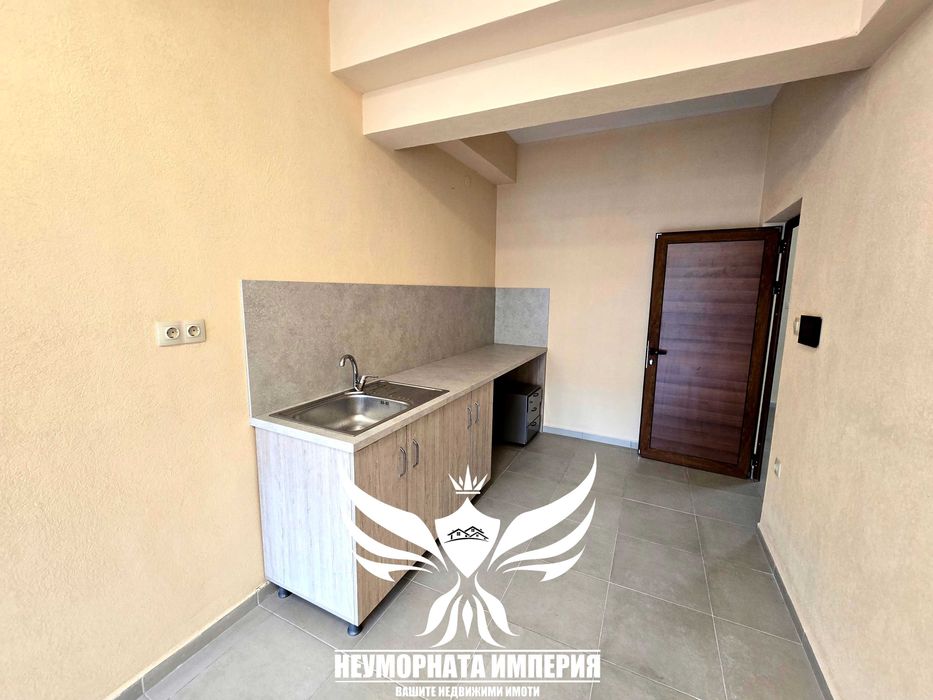 Дава се под наем Офис в Асеновград - 107 кв.м за 615 € - Снимка #14