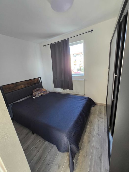 Vand apartament două camere