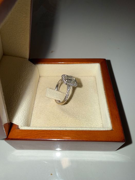 Diamond Engagement Ring