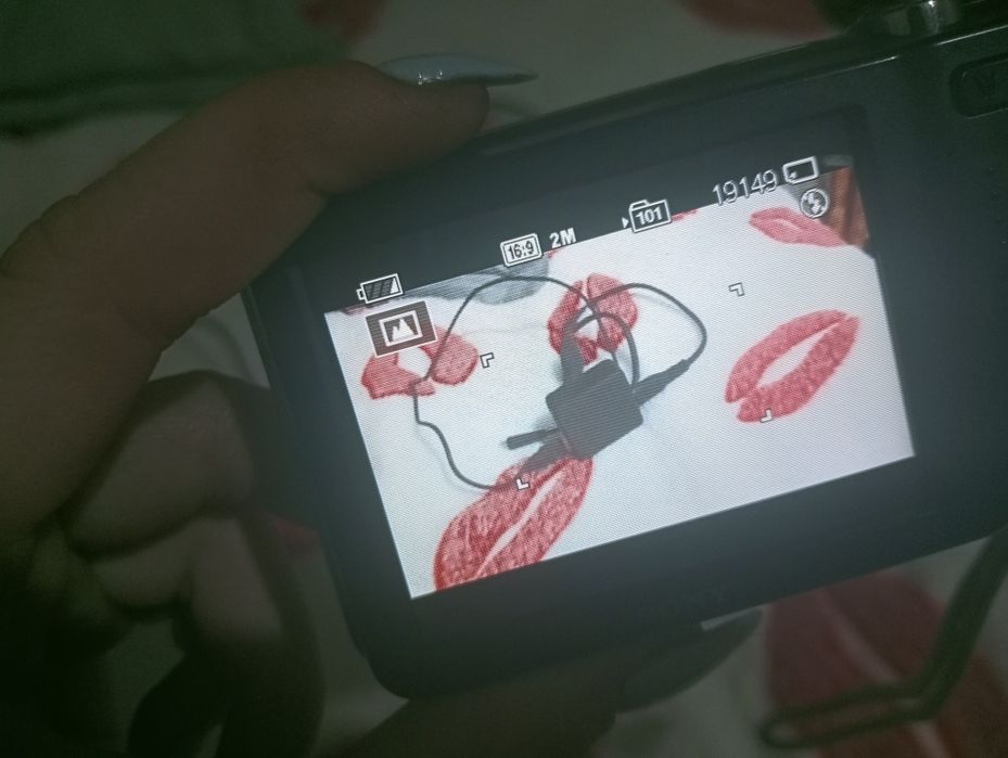 Срочно Продам фотоаппарат sony