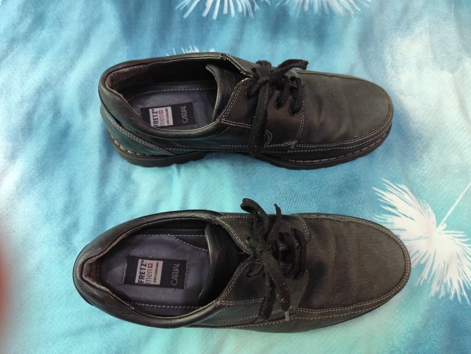 Обувки "Adidas" cloudfoam р.44,5 цена 70лв; Обувки планин., р.40лв.