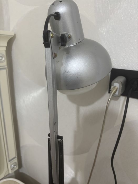 Лампа для крепления