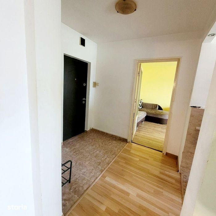 Apartament cu balcon, lift și centrală pe gaz în Sibiu