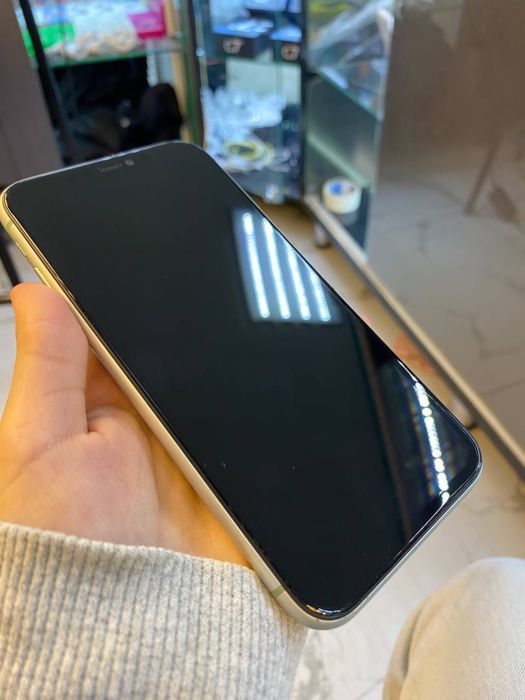 Iphone 11 64Гб.       .