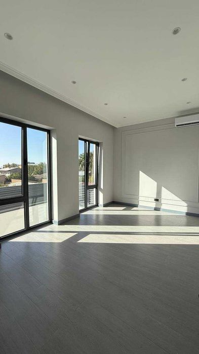 отдельностоящее здание в престижном районе. НОВОЕ - с ремонтом