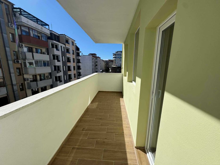 Продава се Двустаен апартамент в Велико Търново, Център - 78 кв.м за 967 €/кв.м - Снимка #14