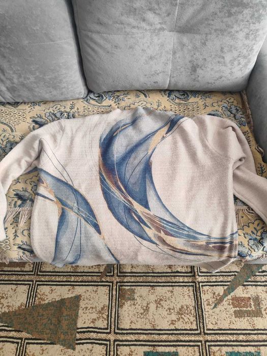 Отдам за шоколадку зимние вещи