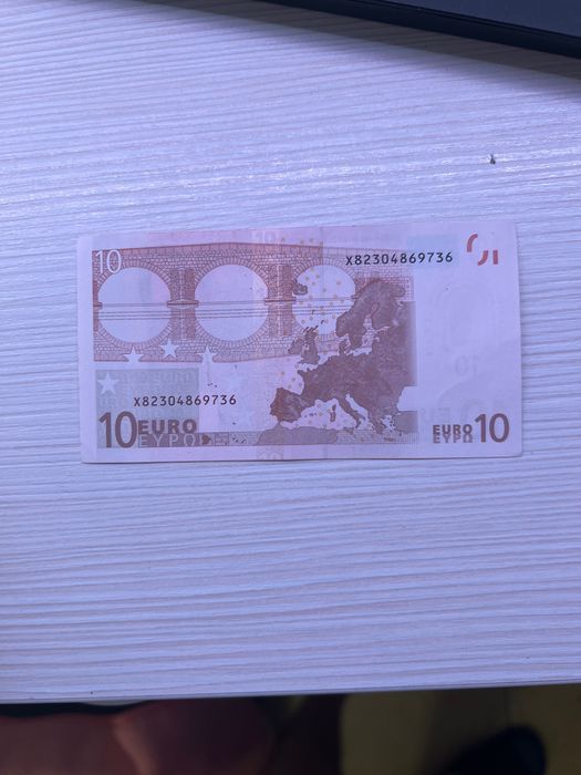 Bancnota de 10 euro din 2002 intacta