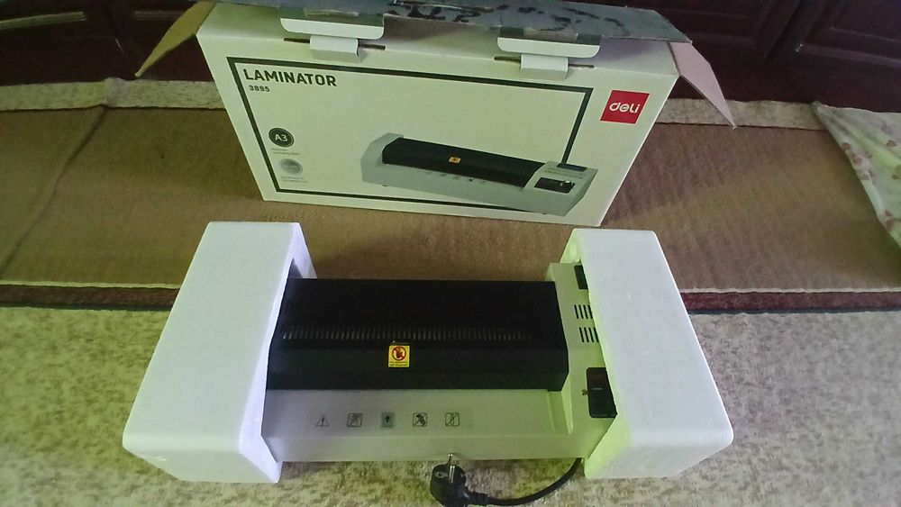 Laminator 3895. Yangi