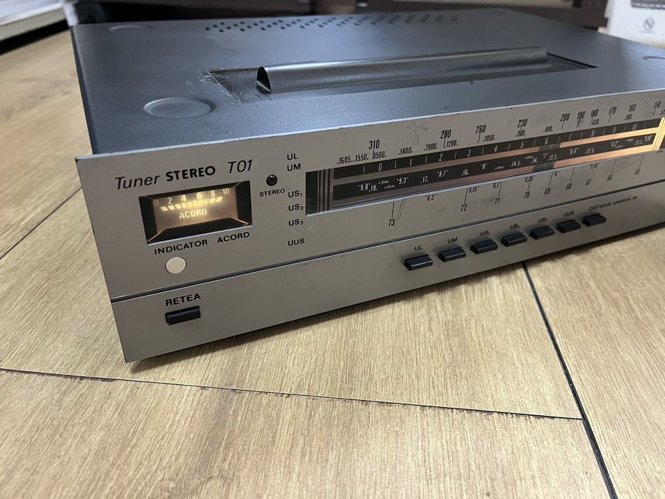 Tuner Stereo de colecție românesc Tehnoton anii ‘80