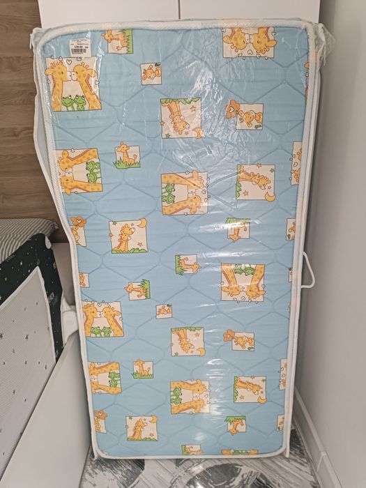 Сгъваема кошара с повивалник и арка с играчки  Cangaroo +матрак Блян 60/120