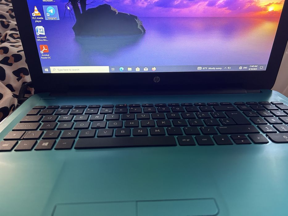 Vand laptop functional pt piese