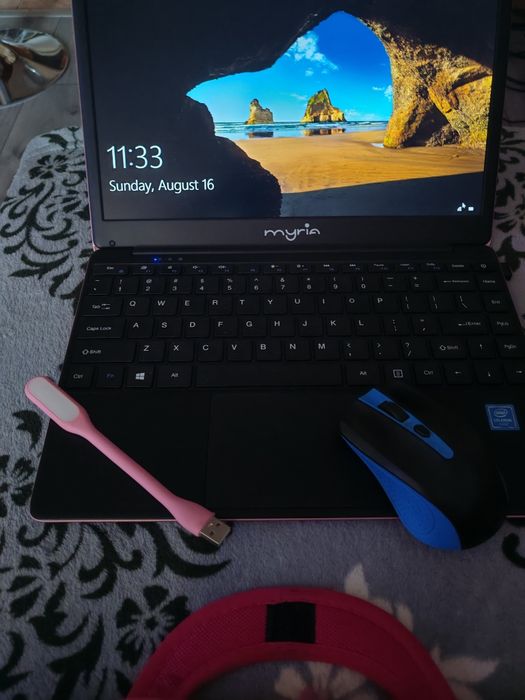 Laptop, notebook, ultrabook myria