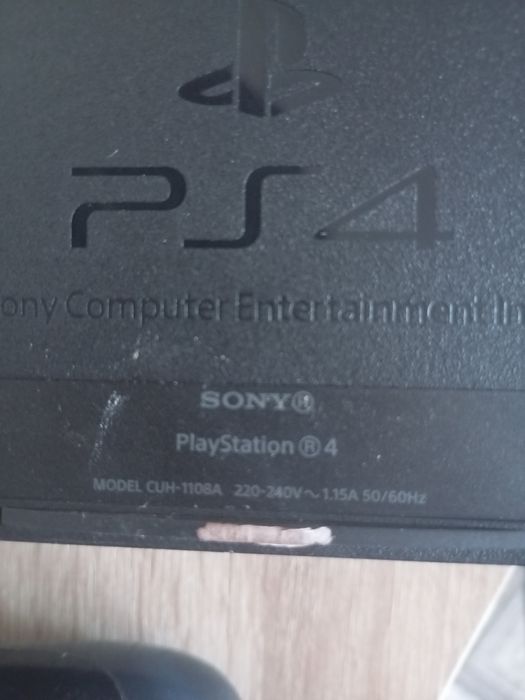 Продаю PS4 500gb