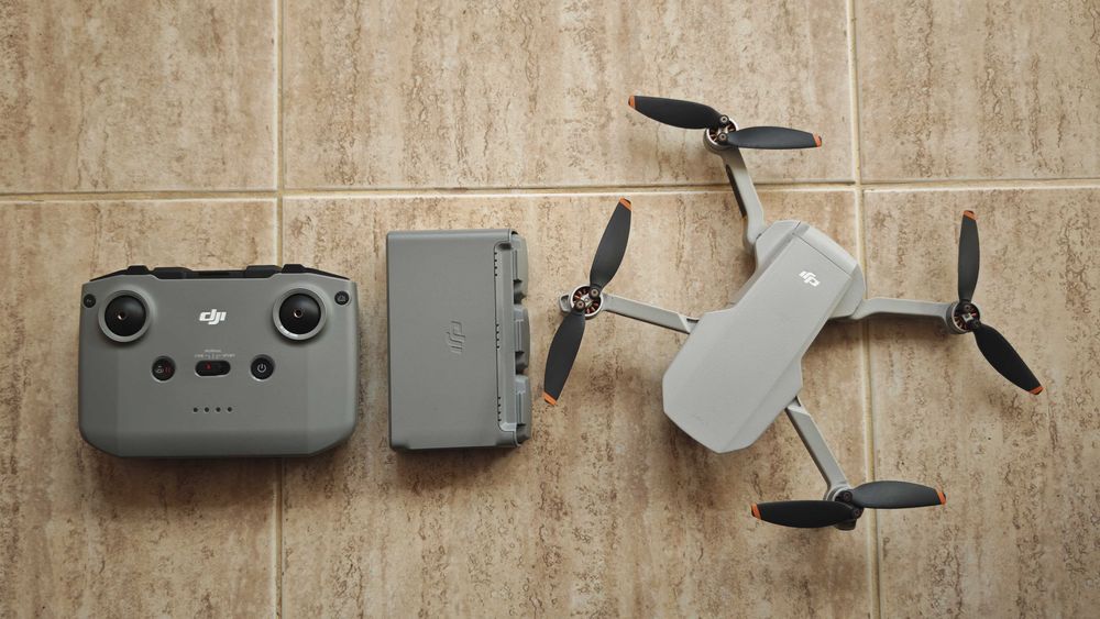 Дрон DJI Mini 2 .