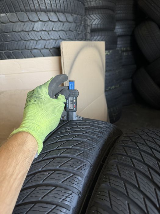 4 anvelope iarna 235/45/18 Michelin DOT 3222!