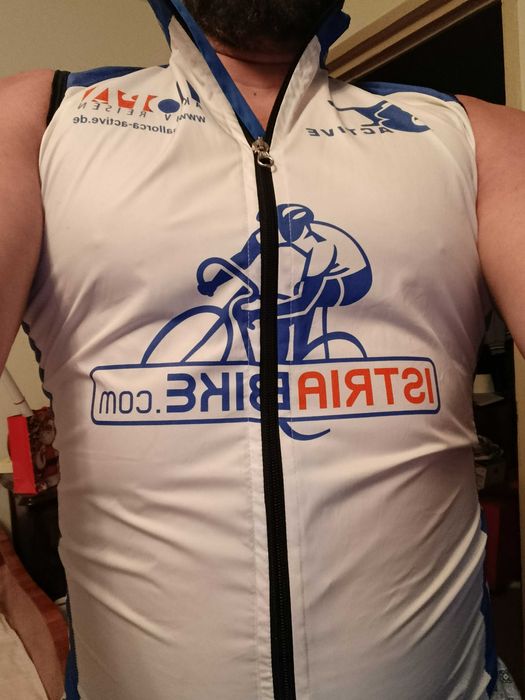 Vesta pentru ciclisti