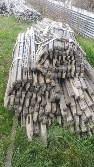 Spalieri stalpi beton Italia