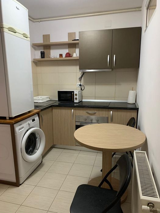 Camera de închiriat, 22 decembrie 1989