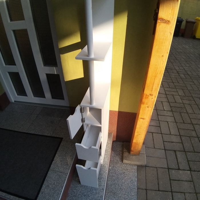 Vând dulăpior dulap alb