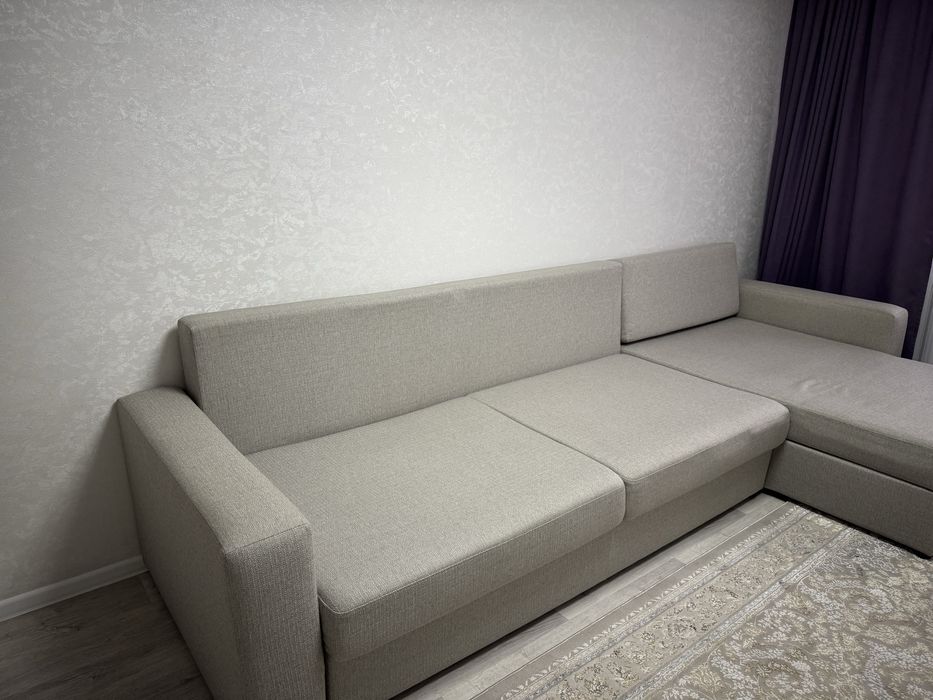 Продается большой диван