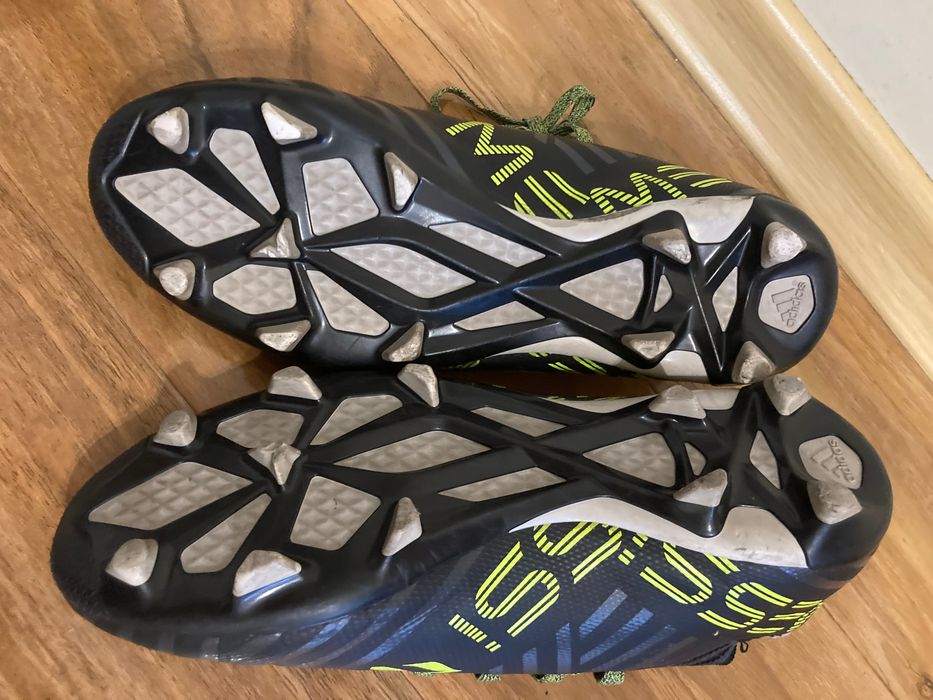 Футболни бутонки 36 номер Messi Adidas