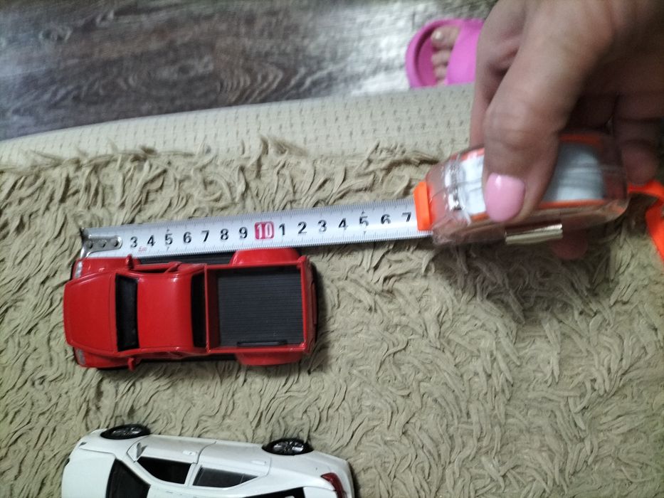 Продам металлические машинки бу
