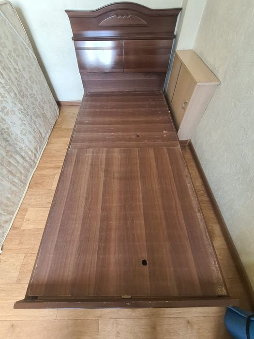 Односпальные кровати с матрасом