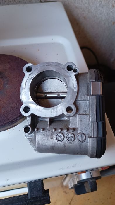 Дросел за Фиат Браво 1.4/90 коня.