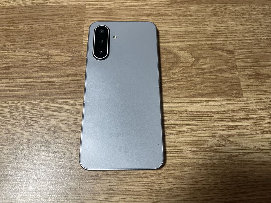 Telefon Samsung A17 5 G VANDUT