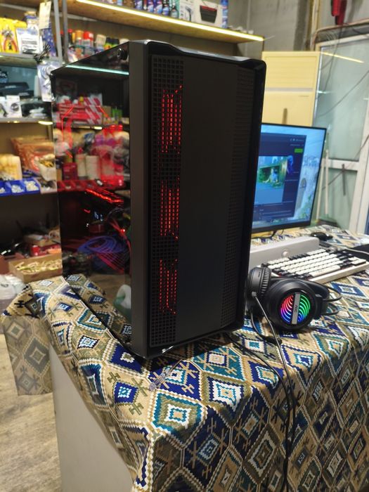 Игровой компьютер  Мощный!