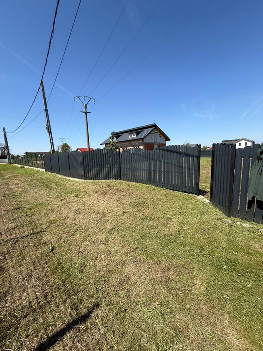 Teren Ghermanesti langa padure