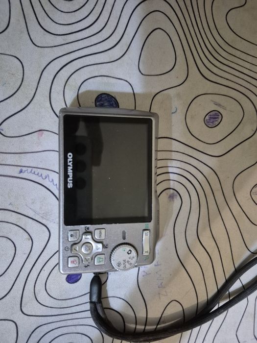 Продам цифровой фотоапарат
