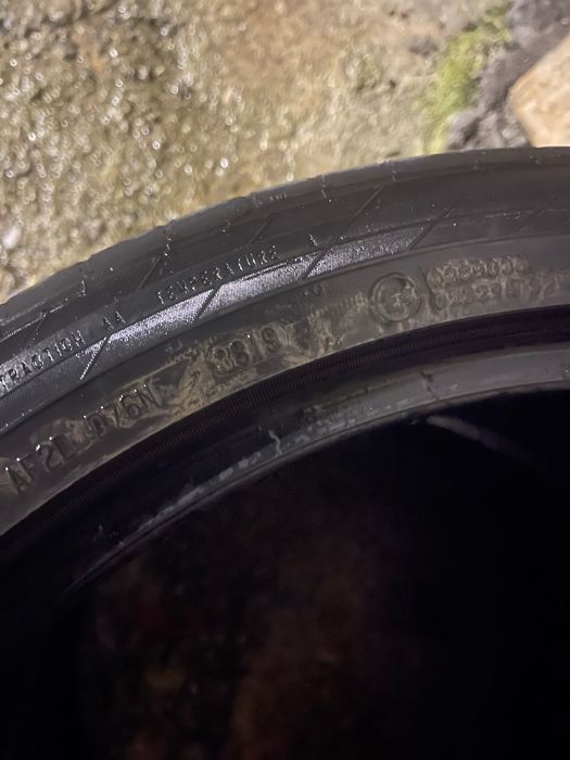 Гуми 285/35/21 continental