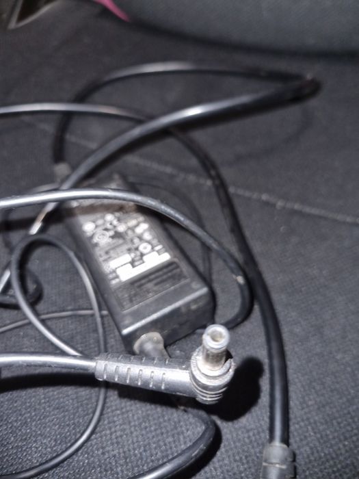 Incarcator Delta Electronics, model ADP-65JH BB