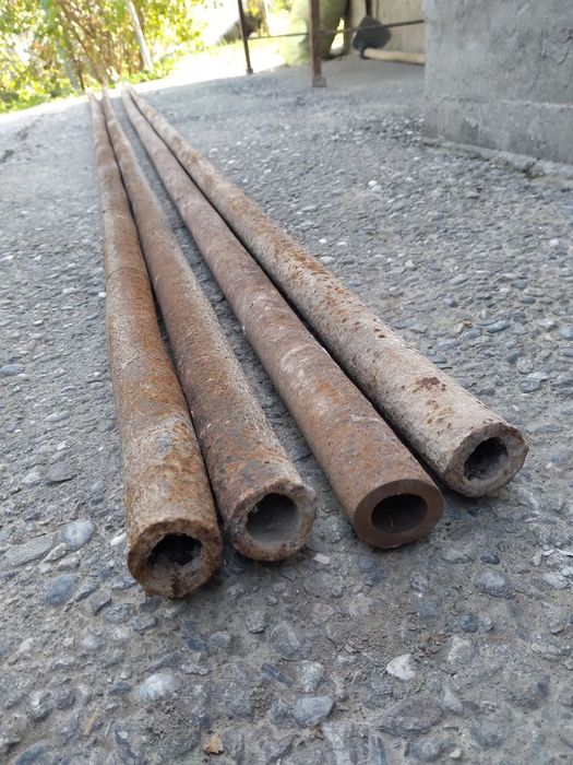 Узунлиги 4 метр. Диаметри 38.мм Калинлиги (стенкаси )  7 мм