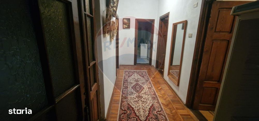 Apartament cu 2 camere+2camere la mansarda, zona Orizont, strada Letea