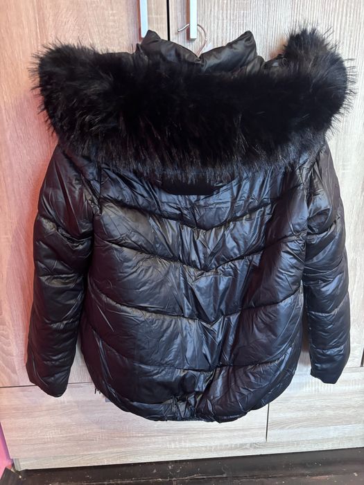 Дамско зимно яке с пух